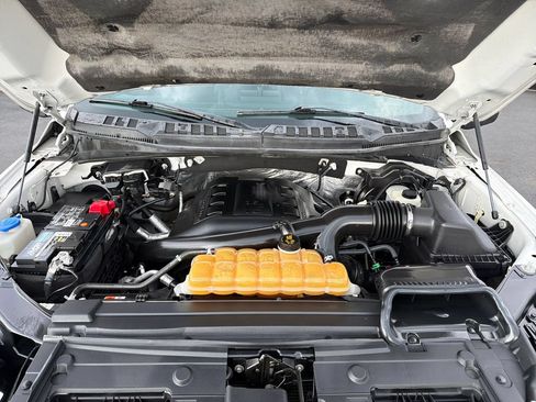 Used 2015 Ford F150 Lariat AWD/4WD image 16