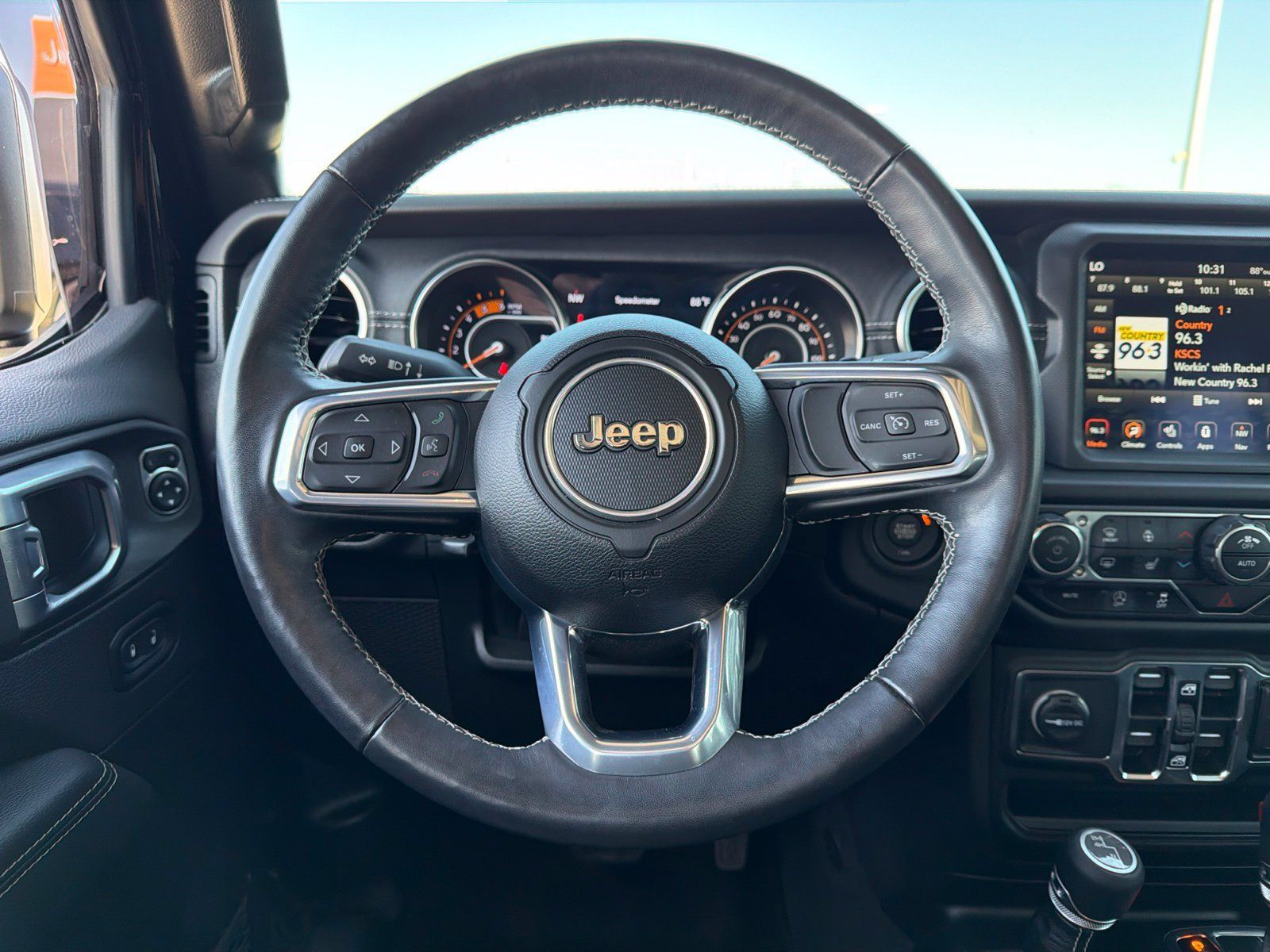 Used 2023 Jeep Wrangler Unlimited Sahara w/ Cold Weather Group AWD/4WD image 21