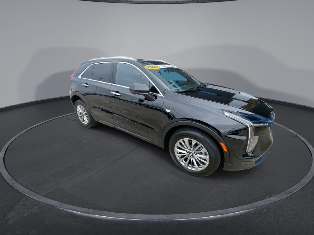 Certified 2025 Cadillac XT4 Premium Luxury FWD image 2