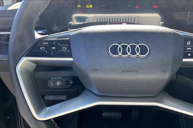 Used 2025 Audi Q5 Premium w/ Convenience Package AWD/4WD image 11