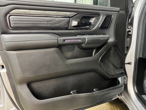 Used 2025 RAM 1500 Limited w/ Body Color Bumper Group image 9