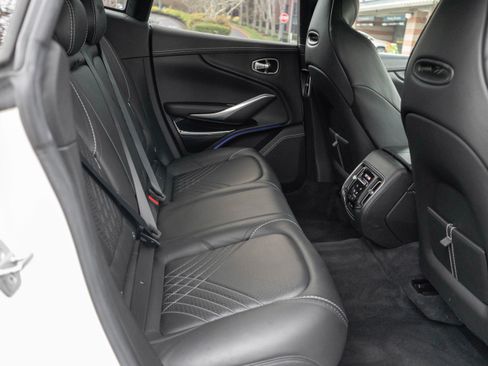 Used 2021 Aston Martin DBX image 34