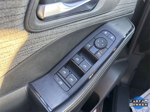 Used 2023 Nissan Rogue SV image 11