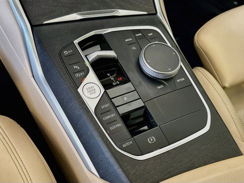 Used 2024 BMW 330i Sedan w/ Convenience Package RWD image 16