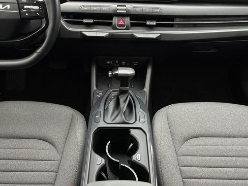 Certified 2025 Kia K4 EX FWD image 13