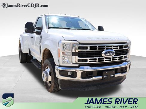 Used 2023 Ford F350 XLT w/ FX4 Off-Road Package AWD/4WD image 10