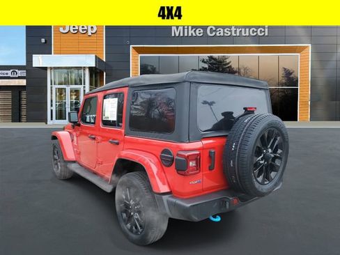 Certified 2022 Jeep Wrangler Unlimited Sahara w/ Cold Weather Group image 6