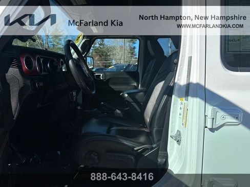 Used 2018 Jeep Wrangler Unlimited Rubicon image 11