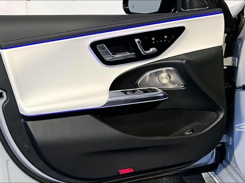 New 2026 Mercedes-Benz E 53 AMG e 4MATIC Sedan image 11