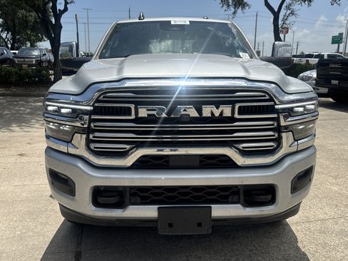 Used 2026 RAM 2500 Laramie AWD/4WD image 15