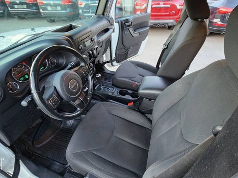 Used 2016 Jeep Wrangler Unlimited Sport w/ Quick Order Package 24S AWD/4WD image 23