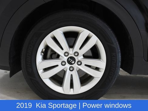 Used 2019 Kia Sportage LX FWD image 6