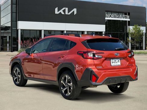 Used 2024 Subaru Crosstrek 2.0i Premium w/ Crosstrek Mirror Package AWD/4WD image 4