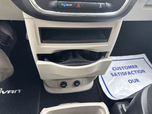 Used 2015 Dodge Grand Caravan SE w/ Quick Order Package 29E SE FWD image 26