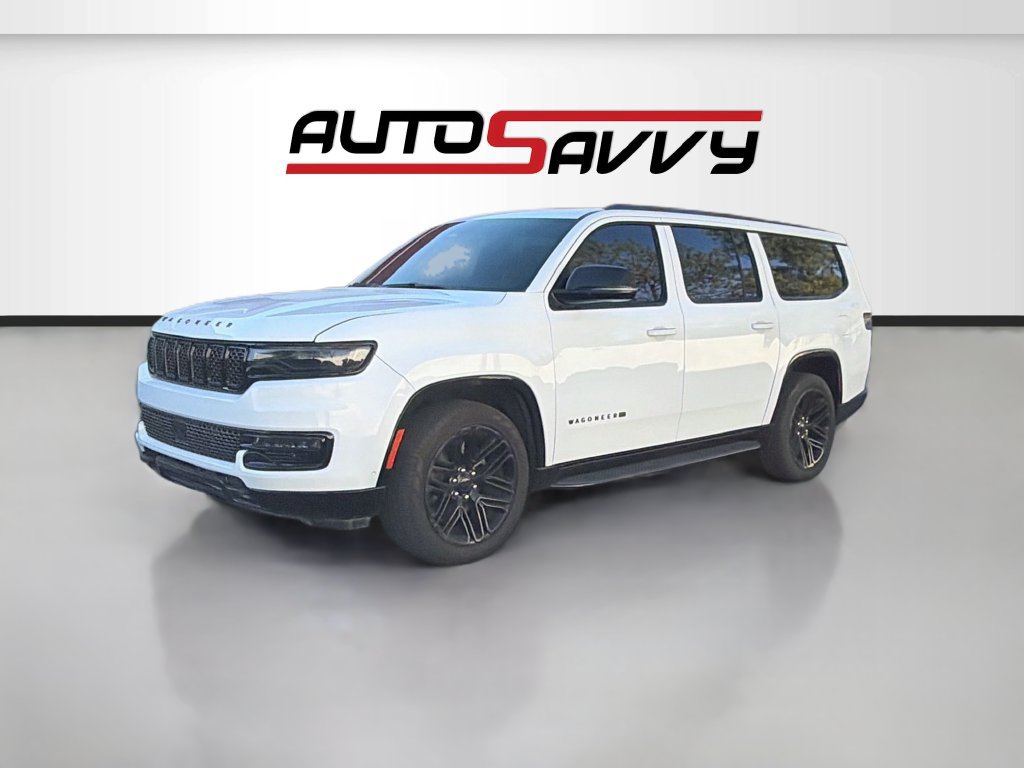 Used 2023 Jeep Wagoneer L Series II AWD/4WD image 3