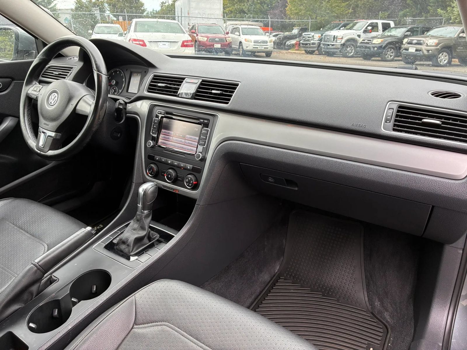 Used 2015 Volkswagen Passat 1.8T Limited Edition FWD image 16