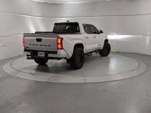 Used 2024 Toyota Tacoma SR5 image 3