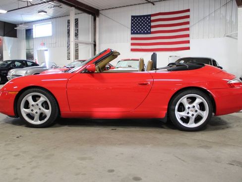 Used 2001 Porsche 911 Cabriolet image 3