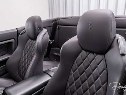 Used 2014 Ferrari California image 34