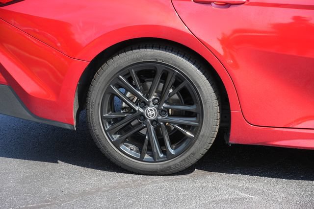 Used 2025 Toyota Camry SE FWD image 11