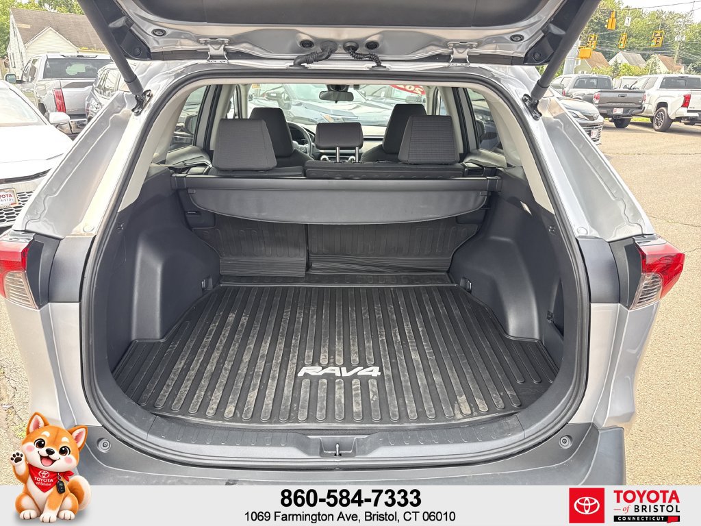 Used 2024 Toyota RAV4 XLE w/ Convenience Package AWD/4WD image 29