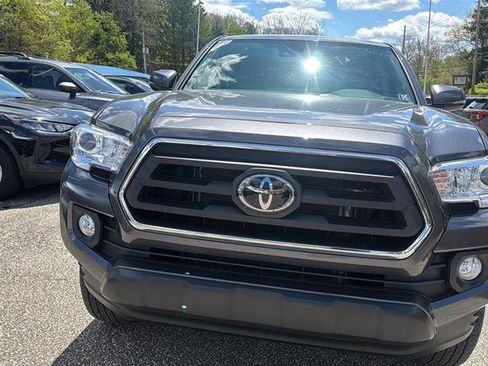 Used 2023 Toyota Tacoma SR5 w/ Technology Package AWD/4WD image 3