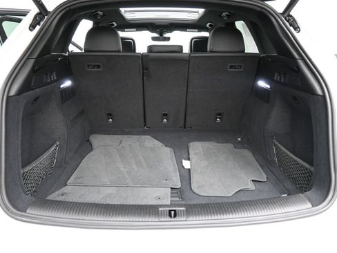 Used 2025 Audi Q5 2.0T Premium AWD/4WD image 19