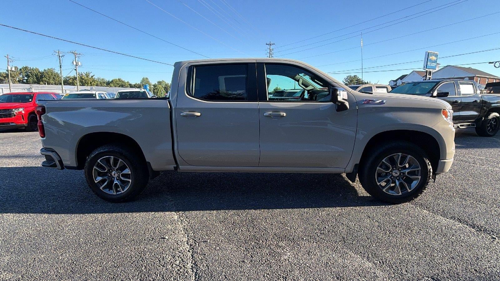 New 2026 Chevrolet Silverado 1500 RST w/ RST All Star Premium Package AWD/4WD image 7
