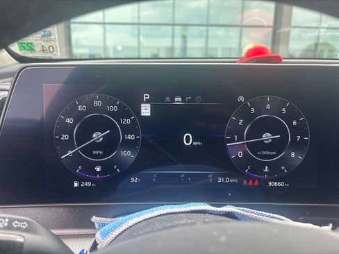 Used 2025 Kia Sportage SX FWD image 5