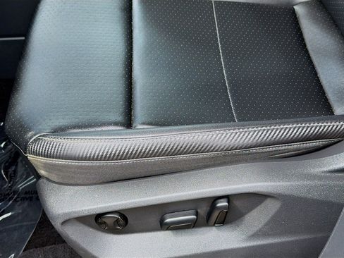 Used 2022 Volkswagen Atlas Cross Sport SE image 17