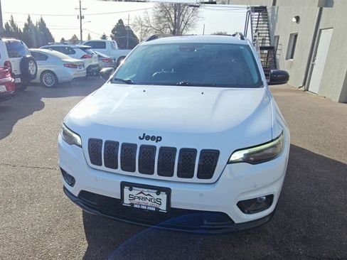 Used 2023 Jeep Cherokee Altitude Lux image 3