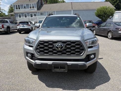 Used 2023 Toyota Tacoma TRD Off-Road w/ Black Out Package (TMS) AWD/4WD image 2
