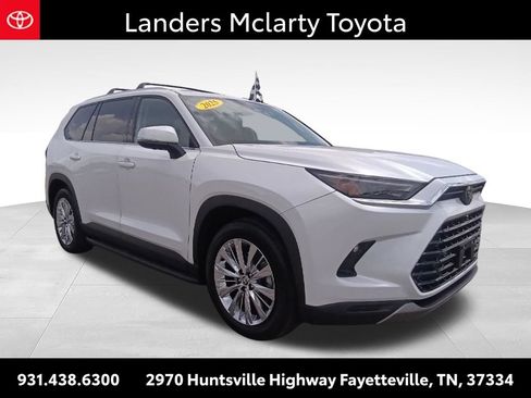 Used 2025 Toyota Grand Highlander AWD image 1
