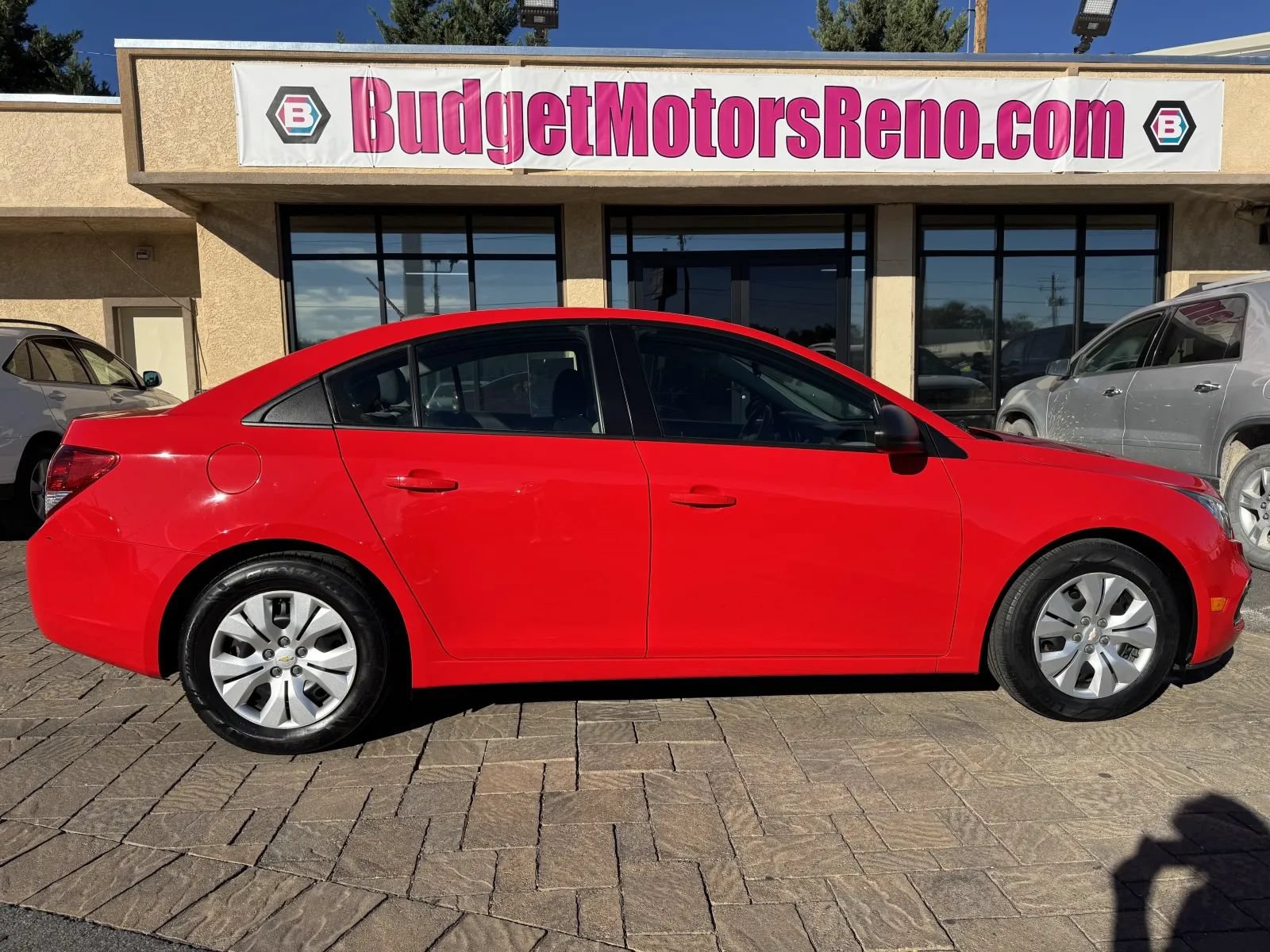 Used 2015 Chevrolet Cruze L FWD image 1