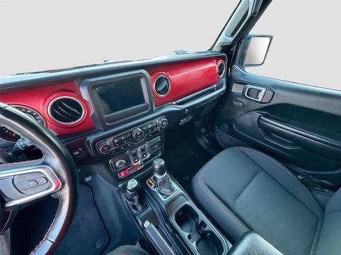 Used 2021 Jeep Wrangler Rubicon w/ Cold Weather Group image 8