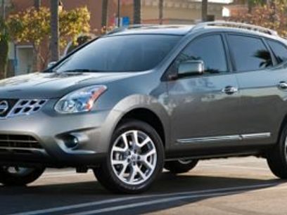 Used 2015 Nissan Rogue S w/ Convenience Package