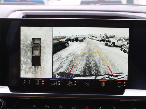 Used 2024 Chevrolet Silverado 1500 LT Trail Boss w/ LT Trail Boss Premium Package image 11