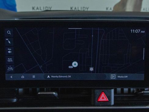 Used 2025 Kia Carnival SX Prestige image 5