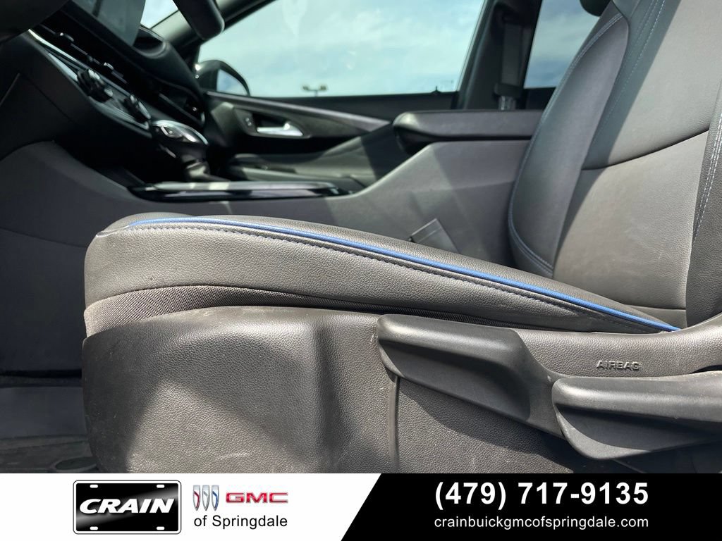 Used 2024 Buick Envista Sport Touring w/ Convenience II Package FWD image 11
