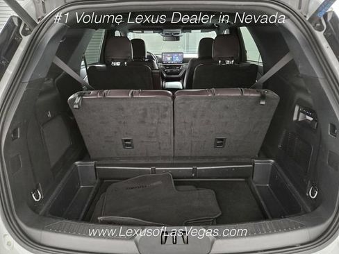 Used 2025 Ford Explorer Platinum w/ LUX Leather Package AWD/4WD image 21