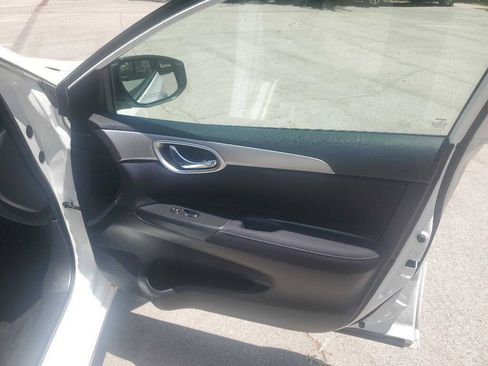 Used 2014 Nissan Sentra SV FWD image 26