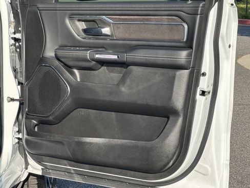 Used 2025 RAM 1500 Laramie w/ Sport Appearance Package AWD/4WD image 15