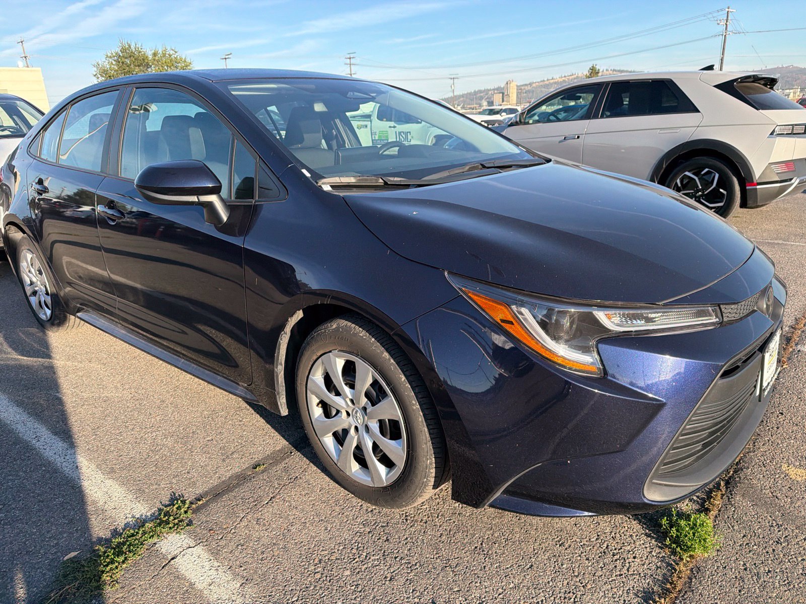 Used 2025 Toyota Corolla LE FWD image 4