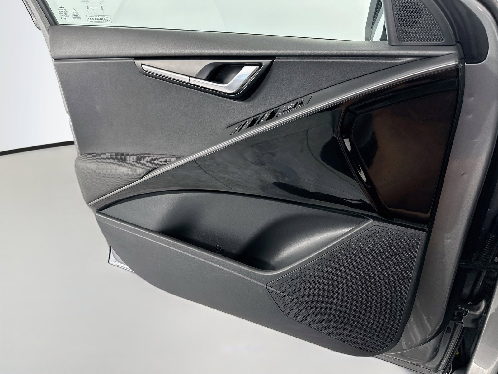 Used 2024 Kia Niro Wind FWD image 25