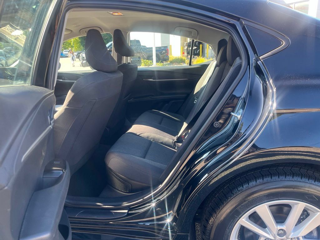 Used 2025 Toyota Camry LE FWD image 11