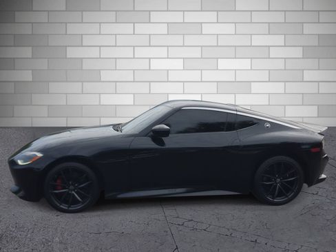 Used 2023 Nissan Z w/ Floor Mat Package (L93) RWD image 2
