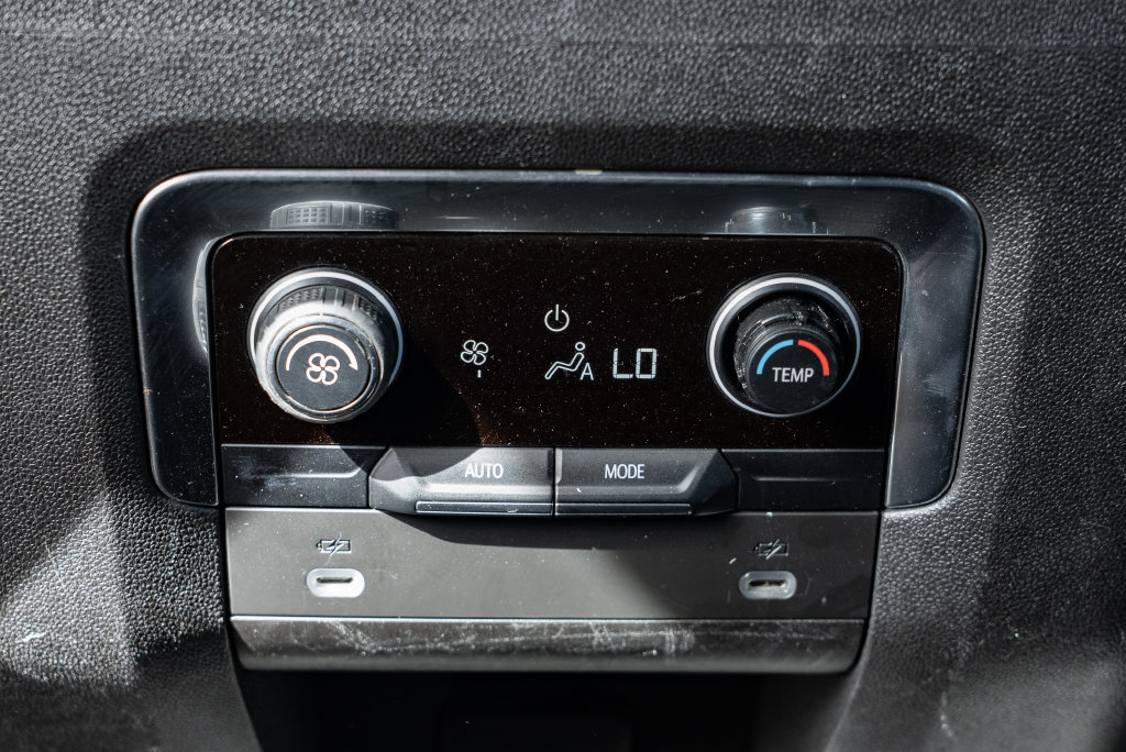Used 2021 Chevrolet Tahoe LT AWD/4WD image 9