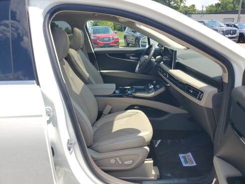 Certified 2023 Lincoln Nautilus Reserve AWD/4WD image 9