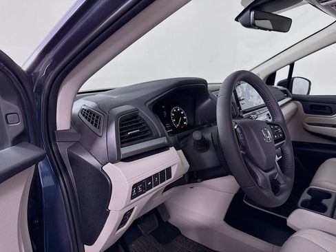 New 2026 Honda Odyssey EX-L image 9