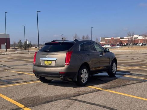 Used 2014 Cadillac SRX Luxury image 3